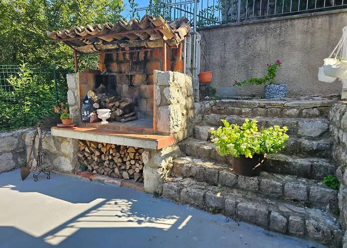 Apartman Luna - 50 M Od Mora *