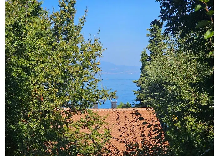 Luna - 50 M Od Mora Njivice